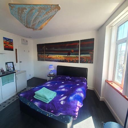 Cyber-Art Studio In Camden Лондон Екстер'єр фото
